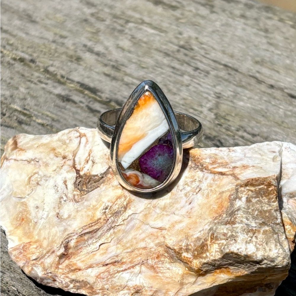 Spiny Oyster Purple Turquoise Ring - Picture 8 of 13